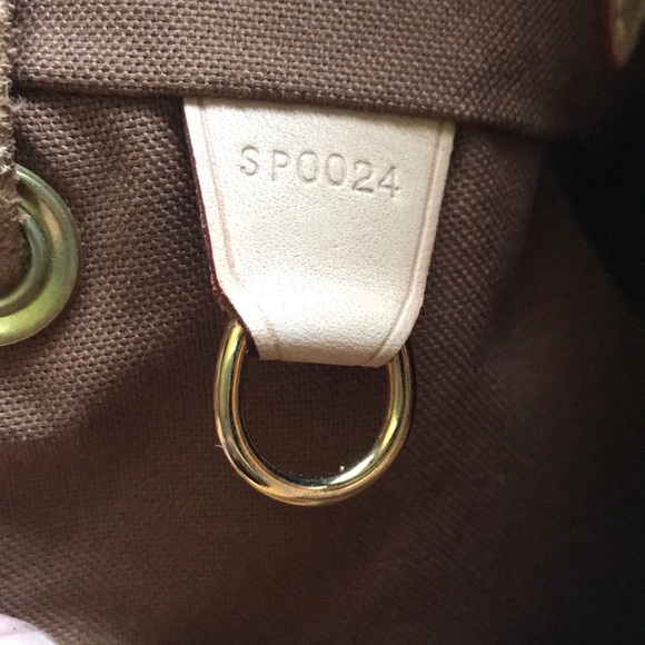 💎DISCONTINUED Montsouris backpack LOUIS VUITTON with receipt - Picture 11 of 12